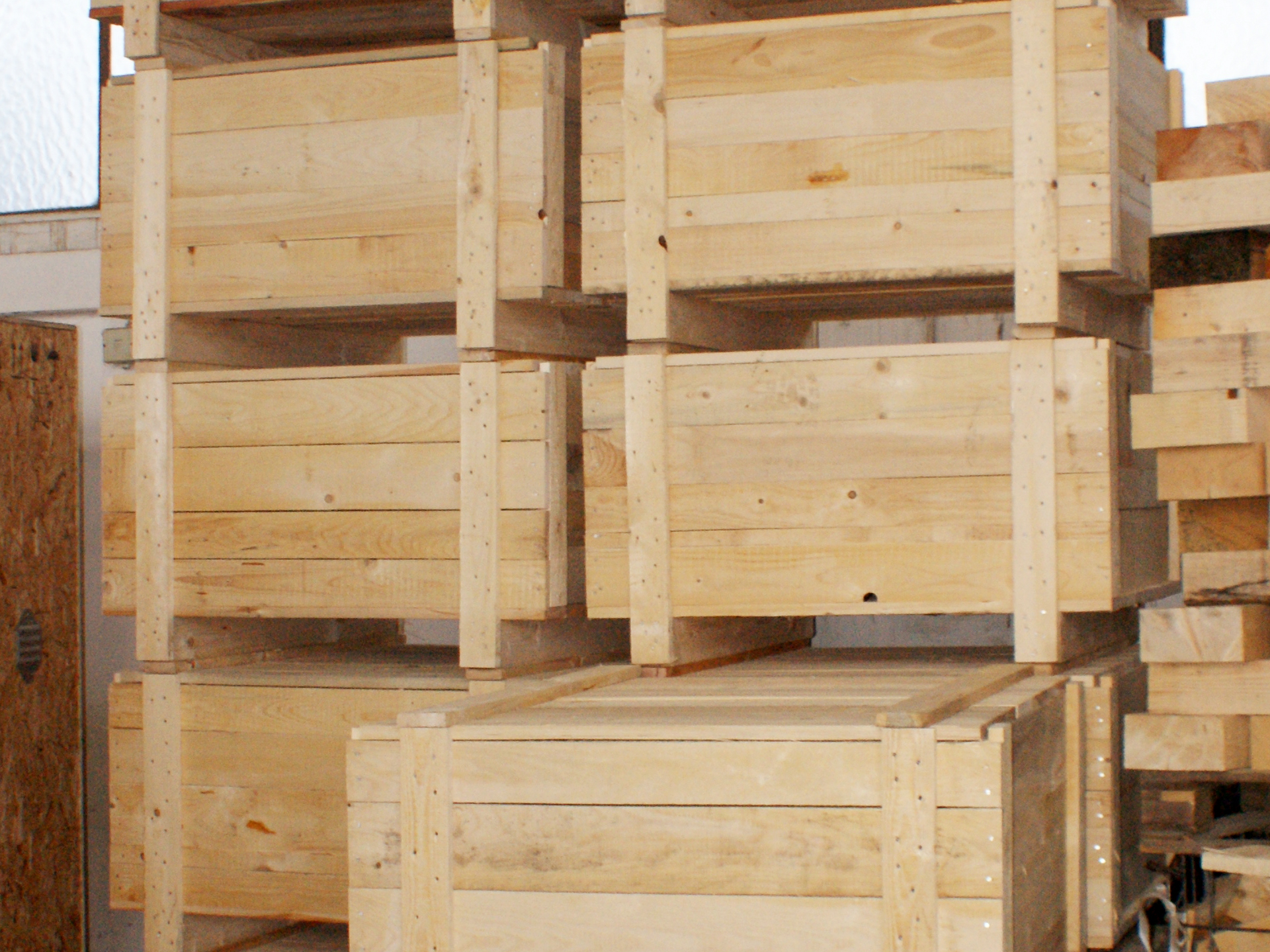 HVL Rauh Transportkisten Holzverpackungen Lager & Logistik